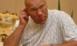 Николай Валуев поддержал тамалинских боксеров