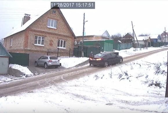 Фото youtube.com/Галина Арбузова Появилось видео «побега» авто от пензенца на горе на Бекешской