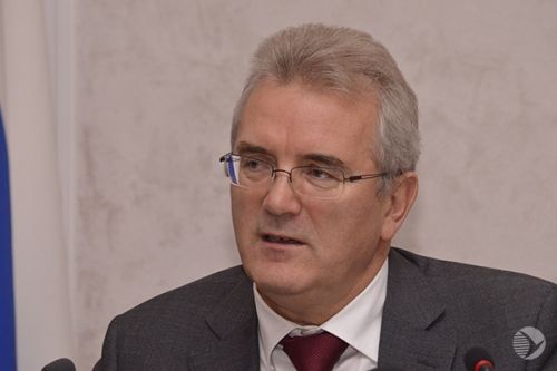 Фото||Владимир ГРИШИН И. Белозерцев вошел в топ-8 губернаторов-блогеров