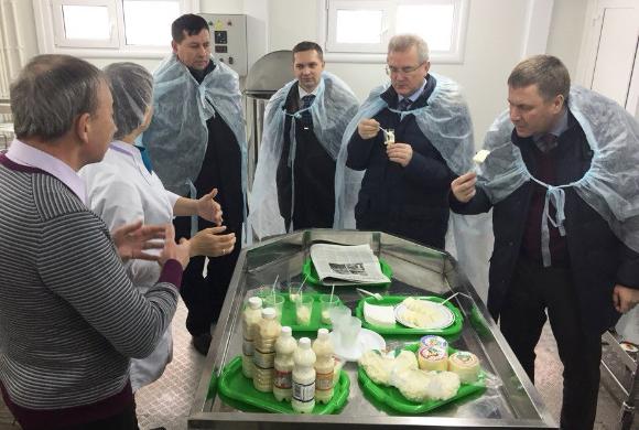 Фото автора Пензенский губернатор познакомился с продукцией СППК «Тензор»