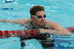 Николай Скворцов завоевал несколько наград в плавании баттерфляем