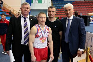 Денис Аблязин завоевал два «золота» и «серебро» чемпионата России по спортивной гимнастике