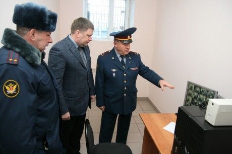 Дмитрий Каденков посетил следственный изолятор