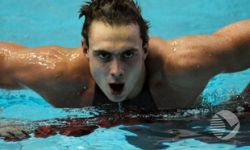 Фото||olymp2010.rian.ru В последний день чемпионата России пловец Сергей Фесиков завоевал весь комплект медалей