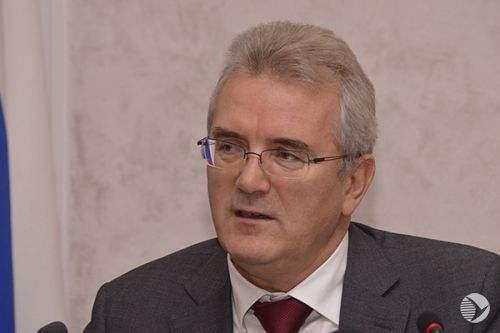 Фото||Владимир ГРИШИН И. Белозерцев поднялся на 7 пунктов в ЖКХ-медиарейтинге глав регионов