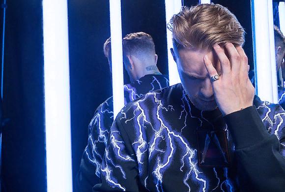 Фото holostyak.tnt-online.ru Егора Крида переполняют эмоции после премьеры «Холостяка»