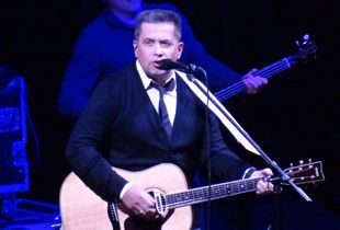 В Пензе Николай Расторгуев пригрозил закончить концерт через три песни