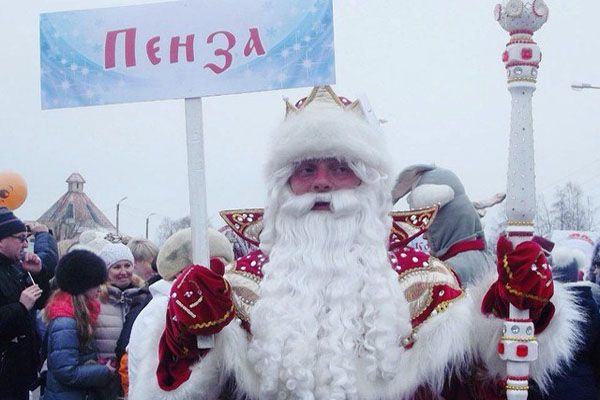 Пензенский Дед Мороз на Олонецких играх удивил детей новогодними фокусами