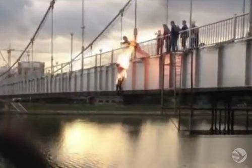 Фото||и видео youtube.com/Беляш ТВ В Пензе мать «горящего подростка» заплатит штраф