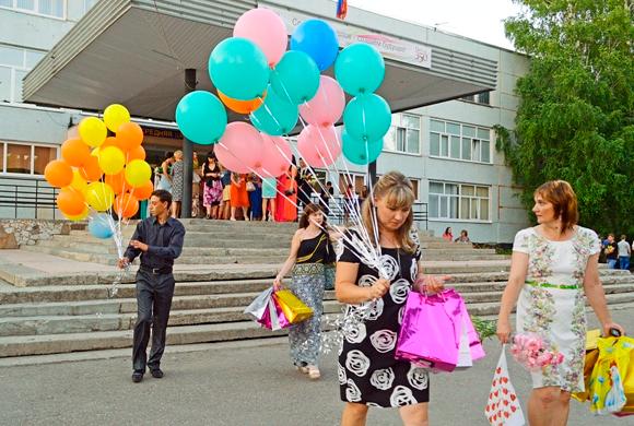 Фото В. Гришин Пензенские школы определились с датой «Последнего звонка» и «Выпускного бала»