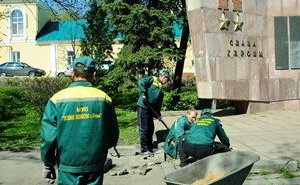 В Пензе накануне 9 Мая приступили к реставрации монумента «Слава Героям»