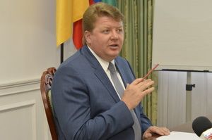 Фото||Владимир ГРИШИН Мэр Пензы Роман Чернов: «В первую очередь я должен воспитать детей»
