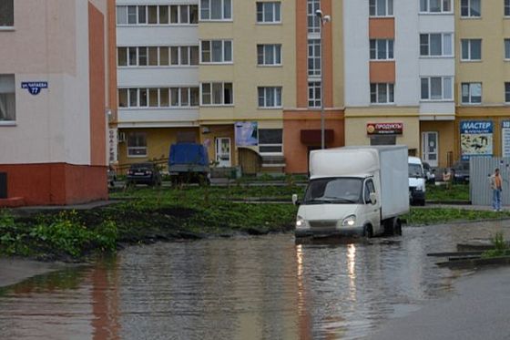 В Пензе ул. Чапаева «ушла под воду» после ливня 31 мая