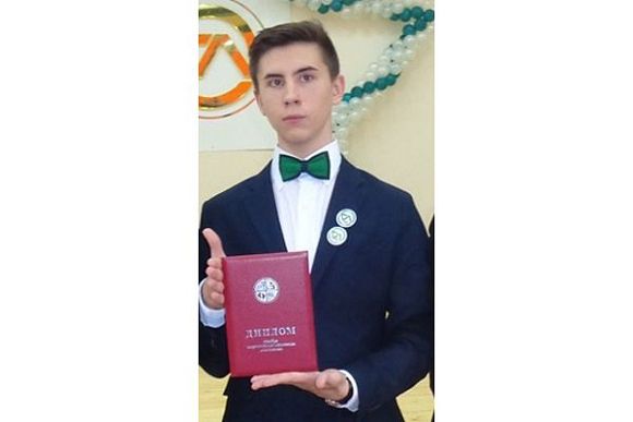 Фото||minobr.pnzreg.ru Пензенский выпускник подал апелляцию по ЕГЭ и стал «стобальником»