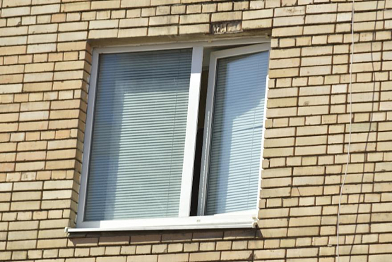 В Пензе из окна квартиры выпал 4-летний ребенок