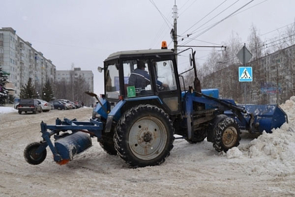 Фото||penza-gorod.ru На дороги Пензы менее чем за сутки высыпано почти 900 тонн пескосоляной смеси