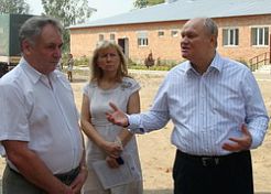 Губернатор раскритиковал ход строительства психоневрологического диспансера в Сосновке
