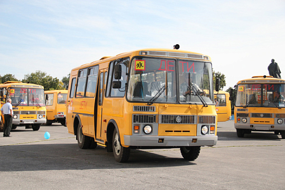 Школы четырех районов Пензенской области получили новые автобусы