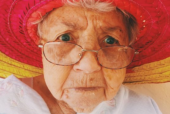 В Пензе 76-летняя бабушка перевела мошенникам 4 млн рублей
