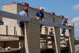 Семья из Спасска получила 700 тысяч на строительство жилья