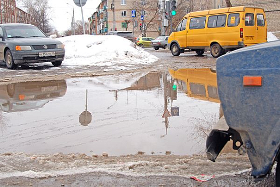 Василий Бочкарев будет лично следить за ситуацией с разбитыми дорогами