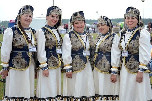 В Пензе татарские песни на Сабантуе разогнали тучи