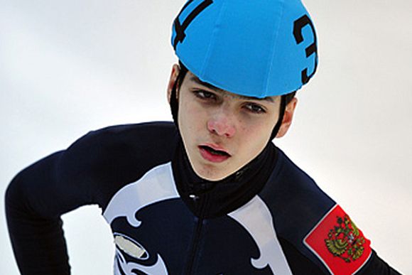 Пензенский конькобежец Д. Айрапетян установил юниорский рекорд России