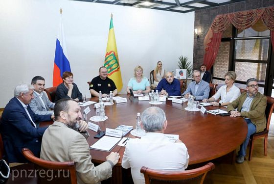 Губернатор обсудил перспективы взаимодействия с Всемирным клубом петербуржцев