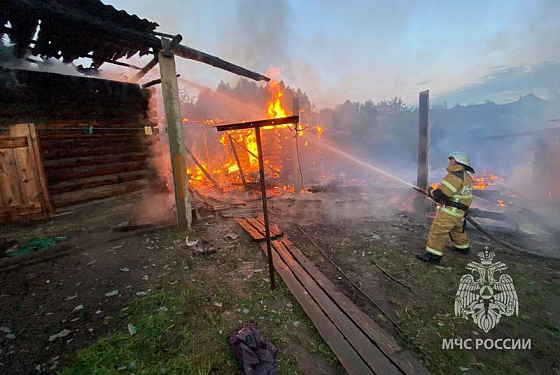 В Никольском районе пожар оставил сельчан без крыши