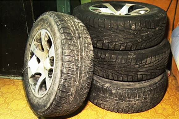 Фото||58.мвд.рф Молодая пара из Лунино «разула» в Пензе «девятку»