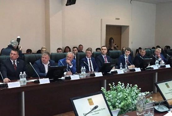 В Пензе депутаты Гордумы сложили полномочия Виктора Кувайцева