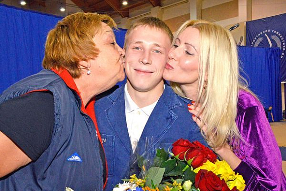 Фото||Владимир ГРИШИН Владимир Путин поздравил Дениса Аблязина с победой на ЧМ по спортивной гимнастике