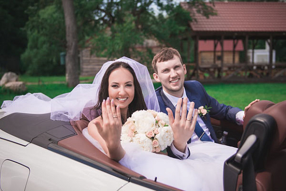 Фото||Евгений ЗИМНУХОВ, Виталий ГИНЗБУРГ, Татьяна ЧЕРНЫШЕВСКАЯ Свадебные тенденции в Пензе: долой Сердючку и драки, даешь эксперименты!