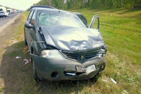 Под Н. Ломовом при столкновении Renault и Suzuki пострадала женщина