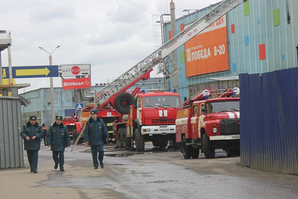 Фото||автора В Пензе специалисты проверяют несколько версий причин пожара на «МедИнже»