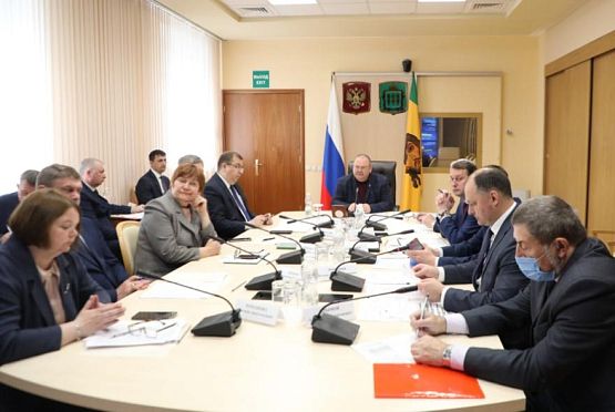 Мельниченко представил нового замминистра общественной безопасности региона
