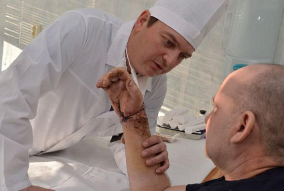 Пензенский хирург может пересадить палец ноги на руку