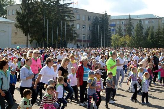 В Никольске на массовую зарядку вышли 5 тыс. человек