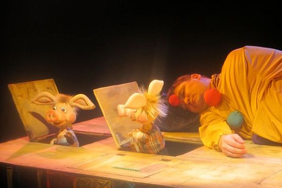 В «Кукольном доме» Пензы презентуют спектакль «Клоун и поросята»