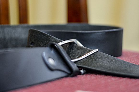 Фото||автора В Каменке отчим бил 6-летнюю падчерицу и привязывал ее к кровати