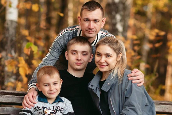 6 лет в инвалидном кресле: 18-летний Егор из Заречного не сдается и учится заново ходить