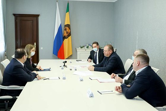 Мельниченко встретился с директором Департамента комплексного развития территорий Минстроя РФ 