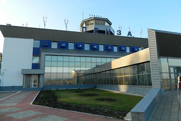Фото||автора Пензу и Крым связали «Саратовские авиалинии»
