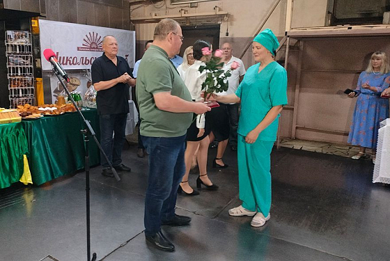 Олег Мельниченко посетил предприятия Никольского района Олег Мельниченко посетил предприятия Никольского района