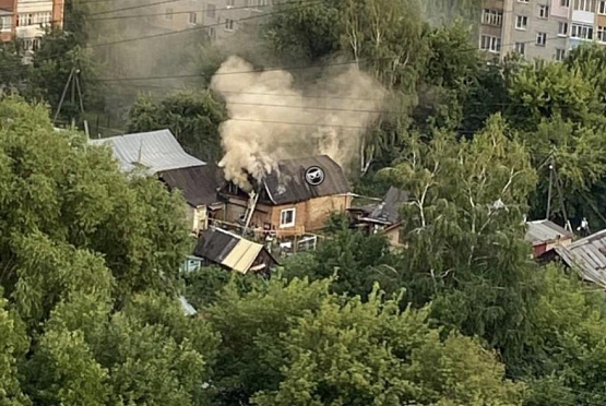 В Арбекове 20 пожарных приехали на тушение дома