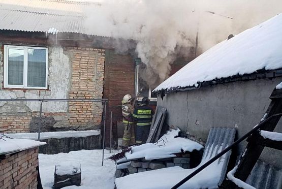 В Пензе в пожаре на Хользунова пострадал 46-летний мужчина