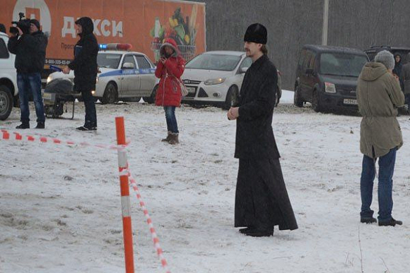 Фото||Сергей ВОЛКОВ К месту автокатастрофы под Пензой приехал настоятель бессоновского храма