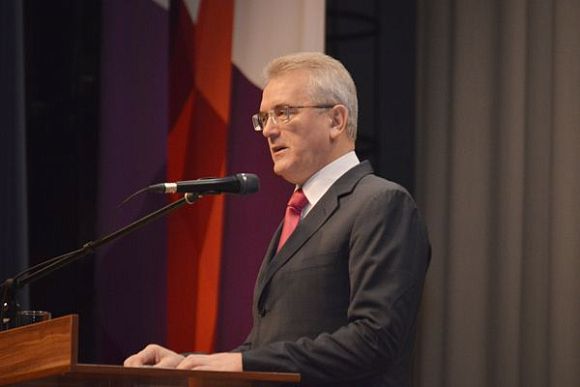 Фото||Владимир ГРИШИН И. Белозерцев потребовал от чиновников «выложиться на все сто»