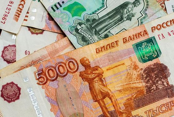 Госдума приняла закон об увеличении МРОТ до 19 242 рублей в 2024 году