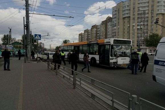 Пензенцы обсуждают в сети аварию с автобусом